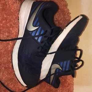 Sneakers: Nike Star Runner